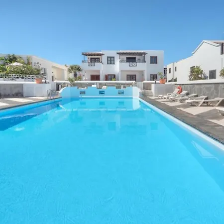 Hogar Palmera With Pool & Appartamento