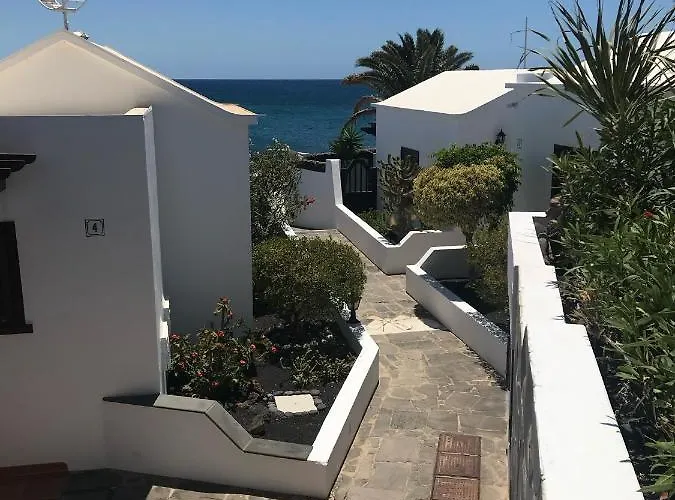 Hogar Palmera With Pool & Apartament Playa Honda (Lanzarote)